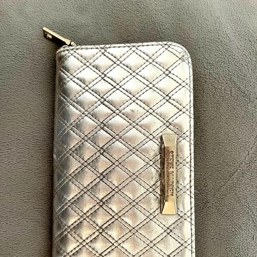 Silver Steve Madden Wallet